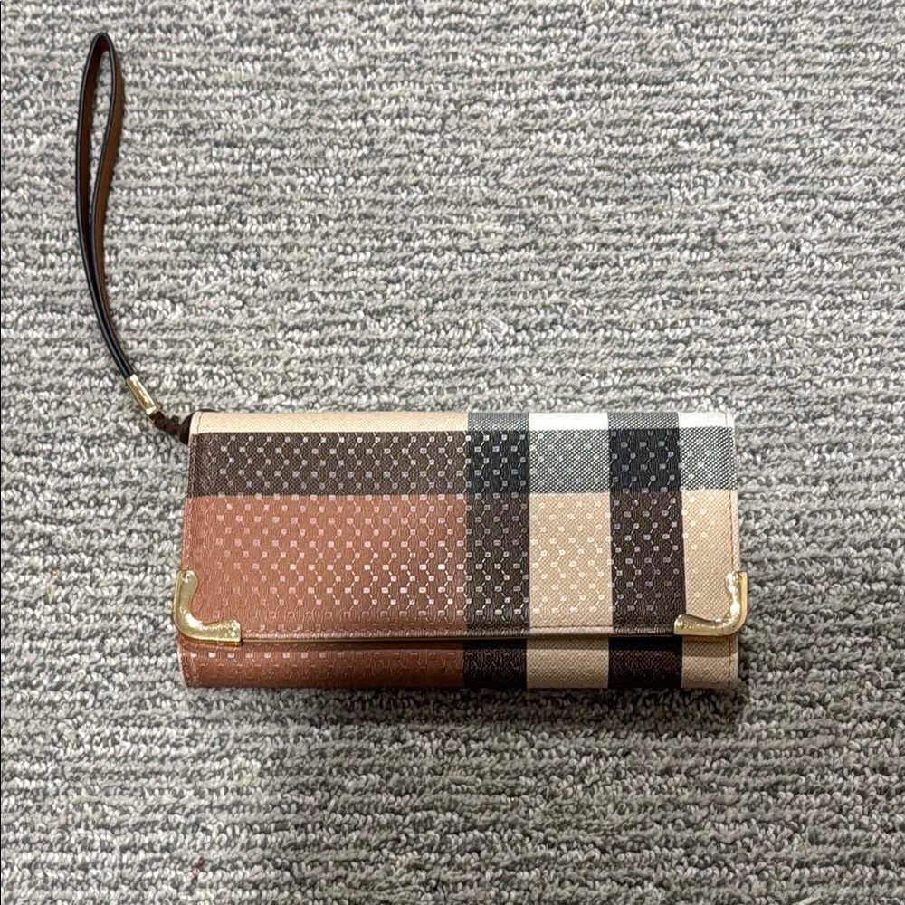 Checkered Wristlet Clutch